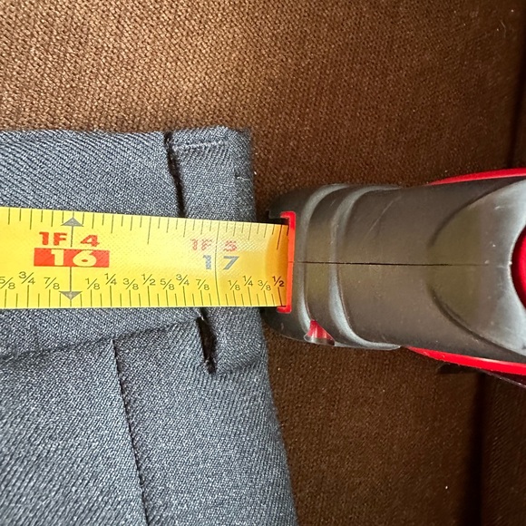 Hart Schaffner Marx Charcoal Gray Pleated Front Deep Pockets Dress Pants Sz 34. - Picture 13 of 15